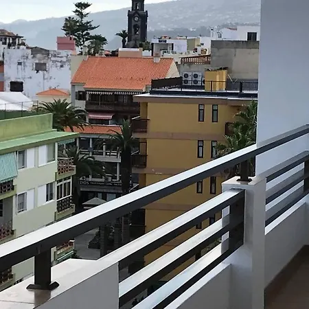 Apartamento Tele-working. Central. Gran Balcón. Vistas.