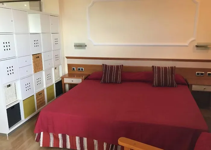 Apartamento Tele-working. Central. Gran Balcón. Vistas. *