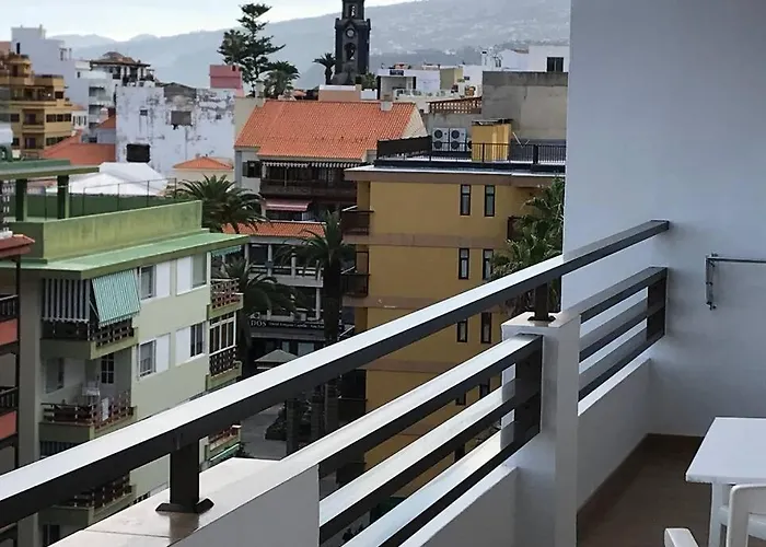 Apartamento Tele-working. Central. Gran Balcón. Vistas.